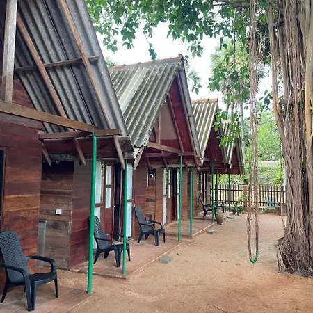 Cool Banyan Cabana Trincomalee Exterior photo