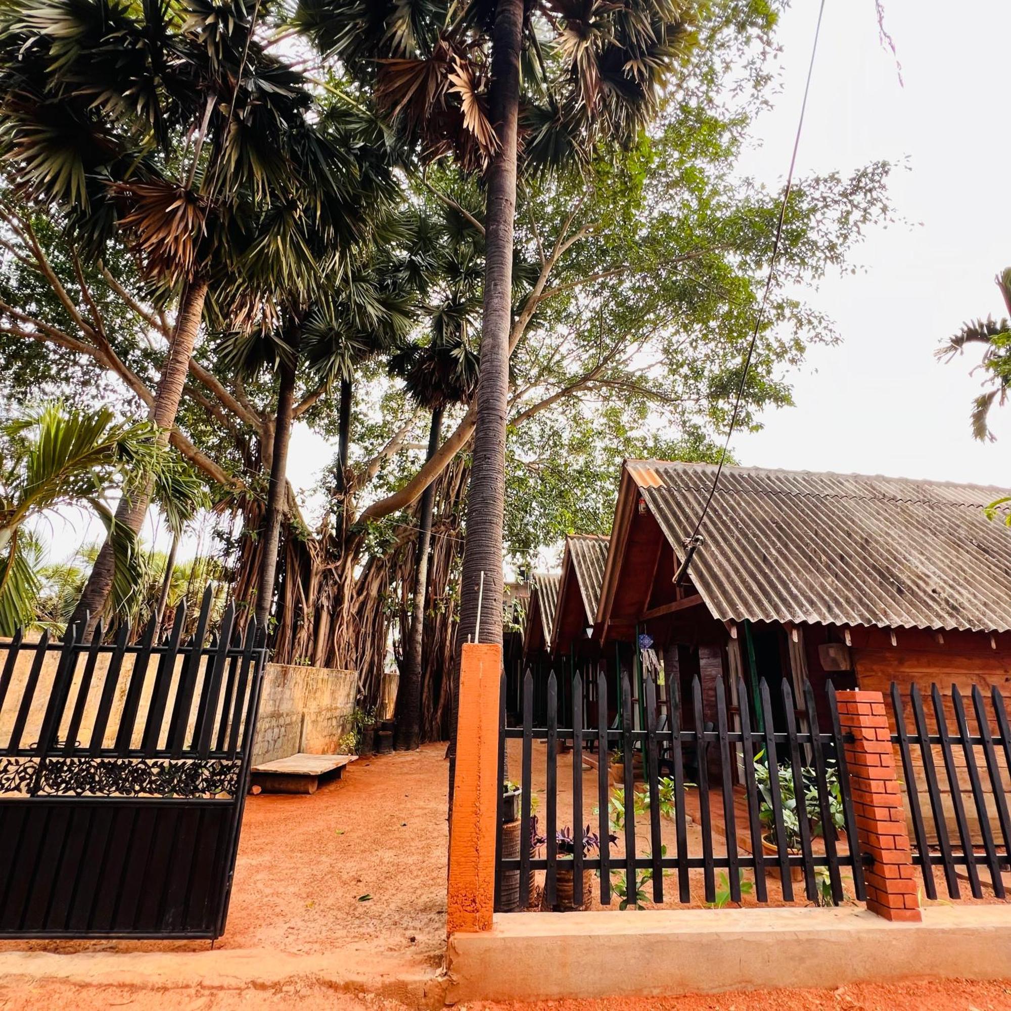 Hotel Cool Banyan Trincomalee